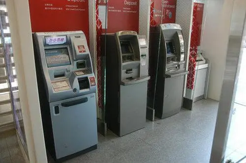 银行卡插入ATM机没反应怎么办？