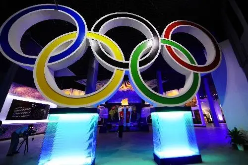 奥林匹克几年举行一次？其中的原因是什么？
