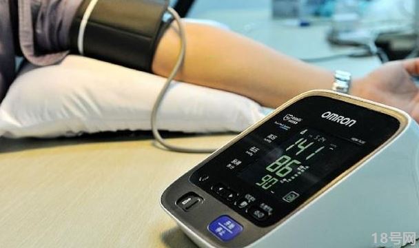 上臂血压计和腕式血压计哪个测量的准确