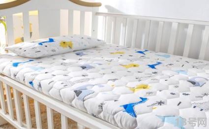 婴儿床垫选择什么样的比较好3