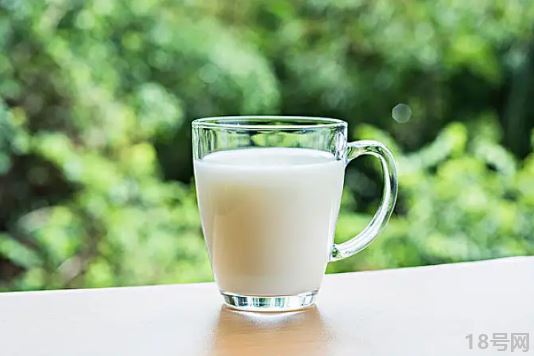十大不建议买的纯牛奶排行1