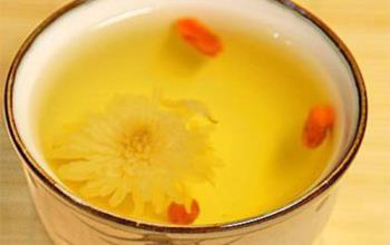 菊花枸杞茶的功效与作用 喝菊花枸杞茶的好处