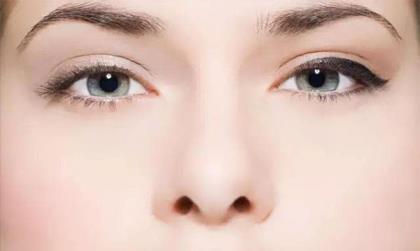 美瞳的危害 长期戴美瞳对眼睛的影响