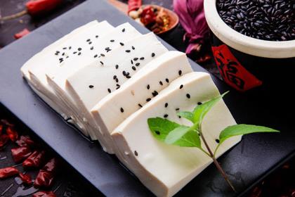 豆腐不能和什么一起吃 吃豆腐会导致肾结石吗