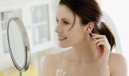 耳洞发炎怎么办 耳洞发炎的护理方法