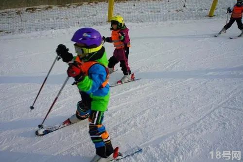 选购儿童滑雪装备要注意些什么？