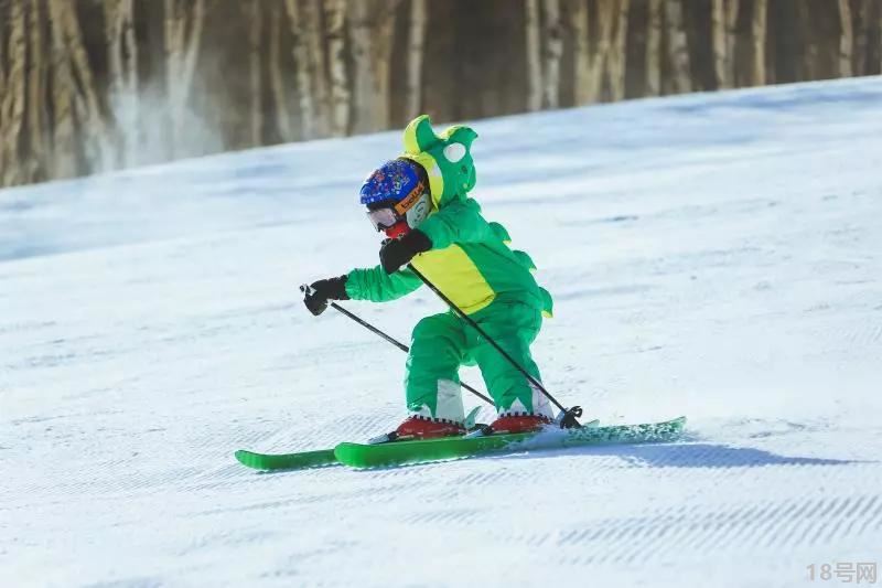 儿童滑雪时怎么避免受伤？