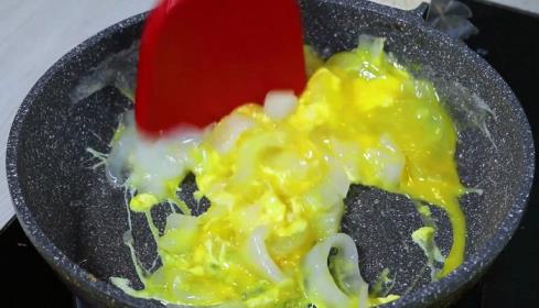 粉皮炒鸡蛋的做法 粉皮炒鸡蛋的家常做法