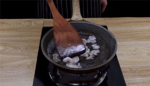 鱼肚海参汤的做法 鱼肚海参汤怎么做