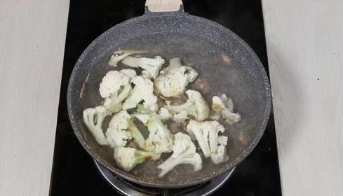 怎么煮菜花好吃 水煮菜花的做法